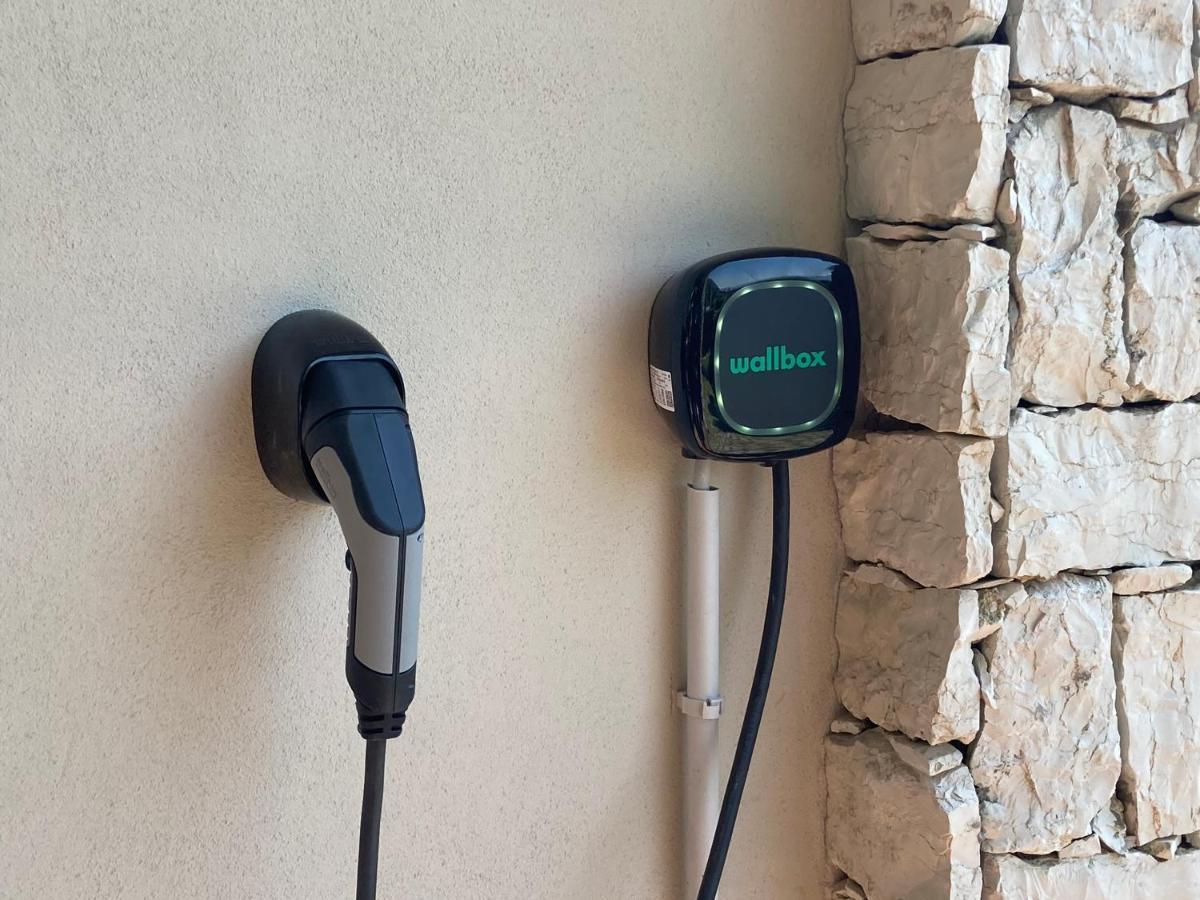 Residenza Le Due Torri Aparthotel Riva del Garda Bagian luar foto